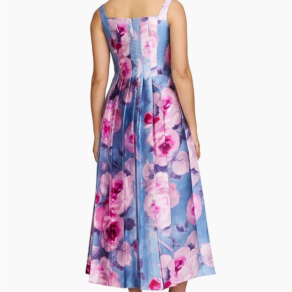 Kay Unger Maeve Rose Seamed Cocktail Dress - Picture 3 of 4